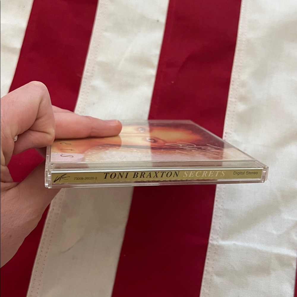 Toni Braxton 'Secrets' CD - Picture 8 of 8